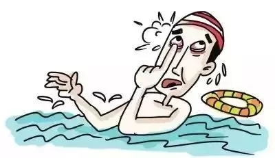 公共泳池练游泳?请记住这四条!