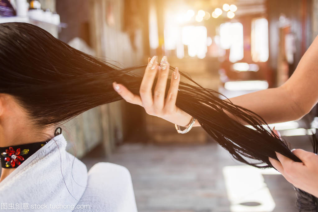 今日龙头节,到底能不能出门理发?