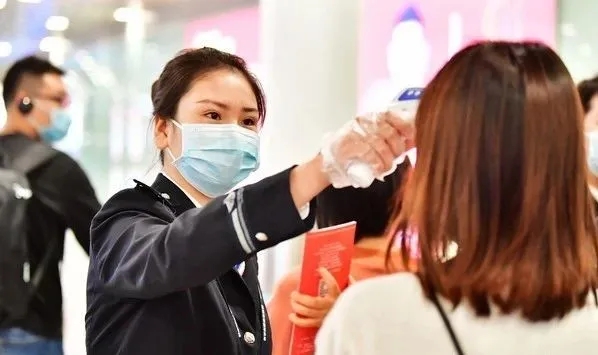 新冠肺炎疫情期间,体温检测工作人员如何做好个人防护