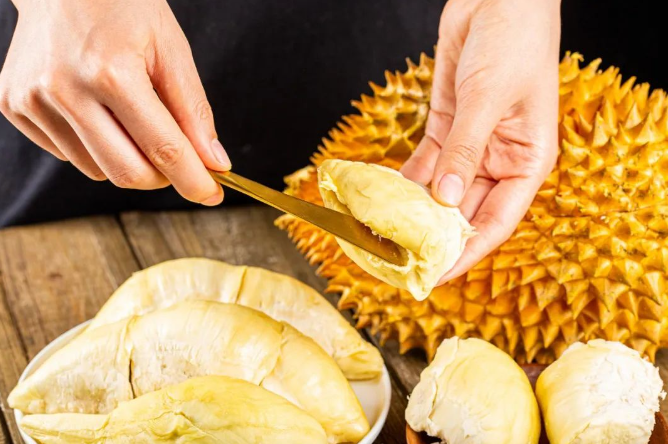 榴莲虽好莫贪嘴,三类人群要慎吃