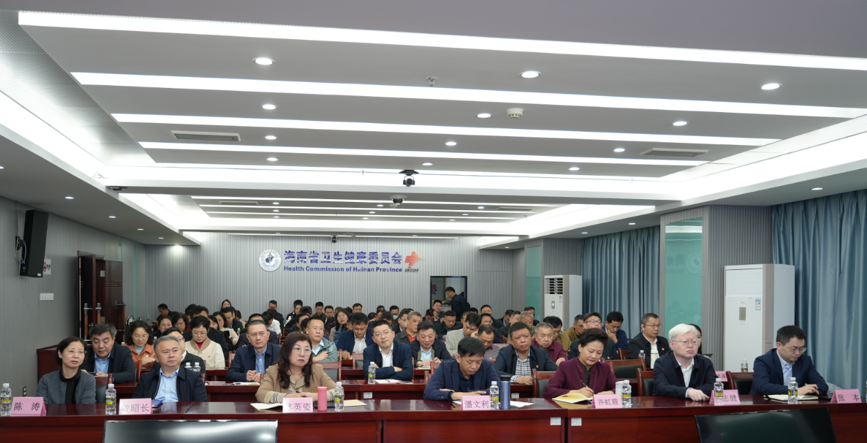 李文秀书记授课现场照 李文秀书记授课现场照