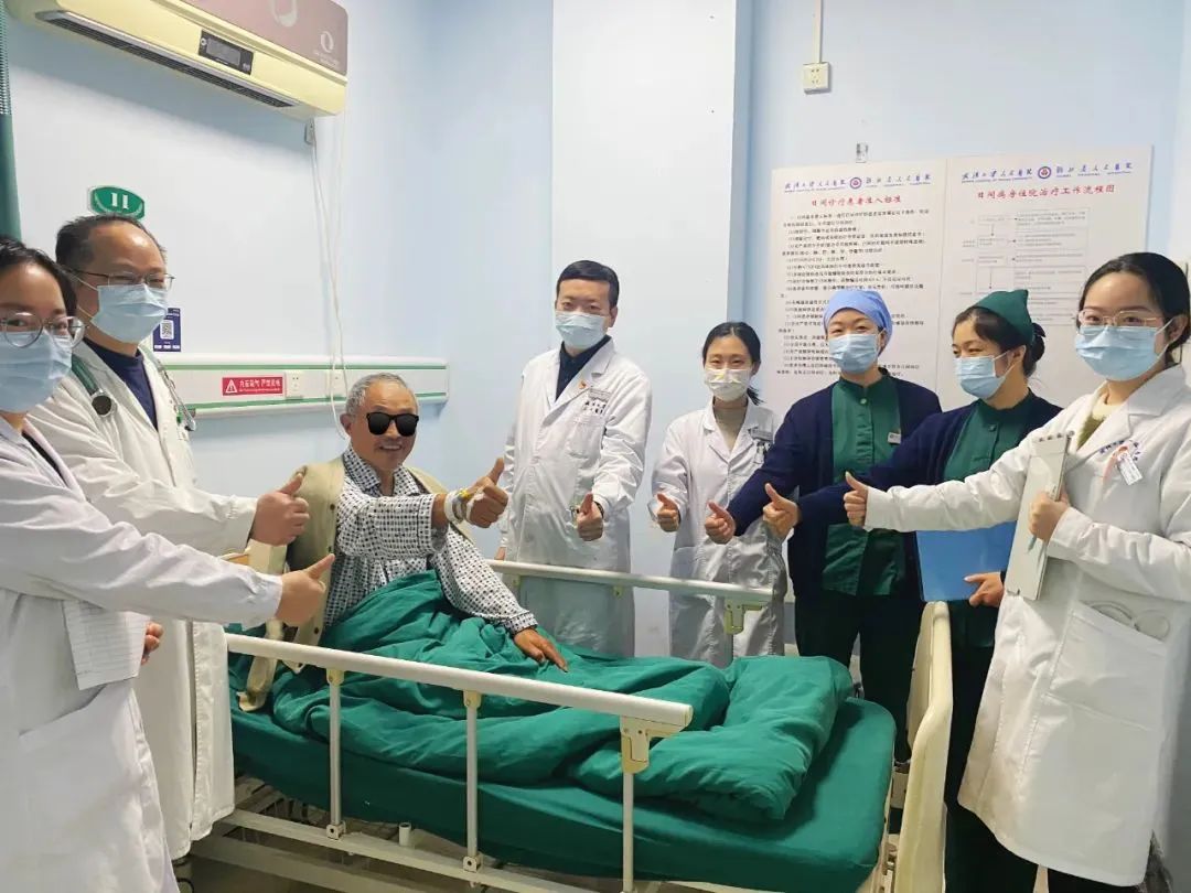 136d8219dba46e1f38273773ddebb1a8.jpg 136d8219dba46e1f38273773ddebb1a8.jpg