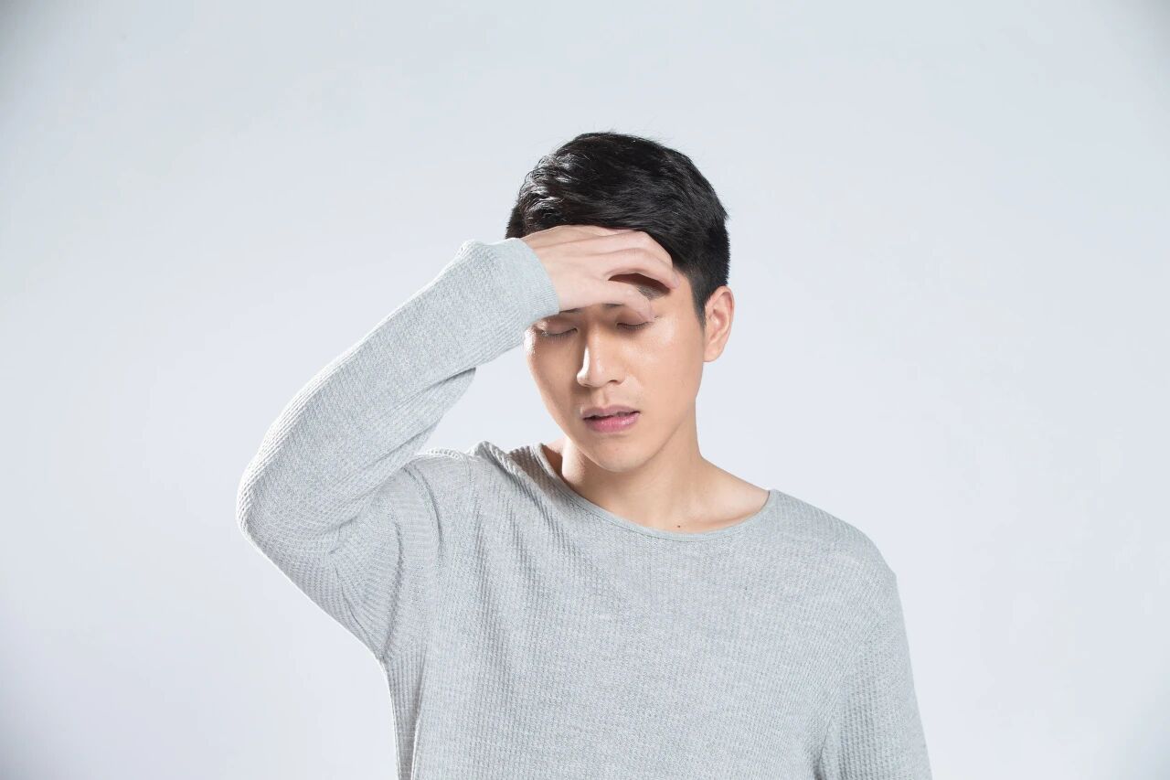 偏头痛,很多人以为是小毛病,致残性却仅次于中风!